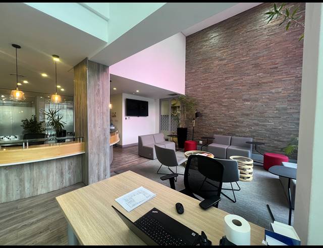 424M² OFFICE TO LET IN SANDTON CENTRAL